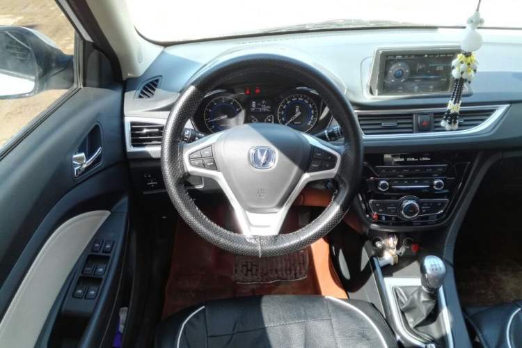 Used Changan Alsvin V7 2015 1.6L Manual LeShang Edition China V Standard