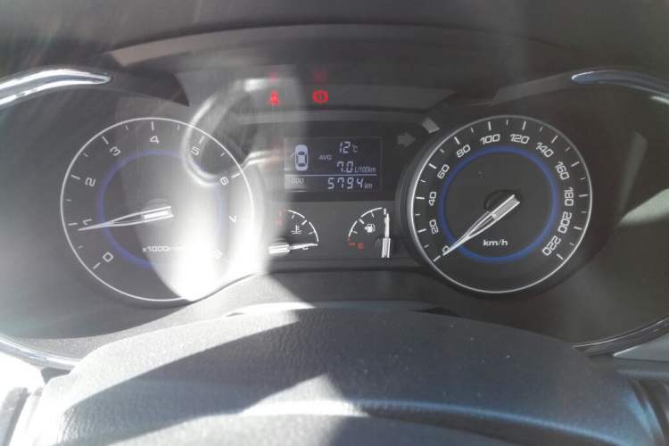 Used Changan Alsvin V7 2015 1.6L Manual LeShang Edition China V Standard