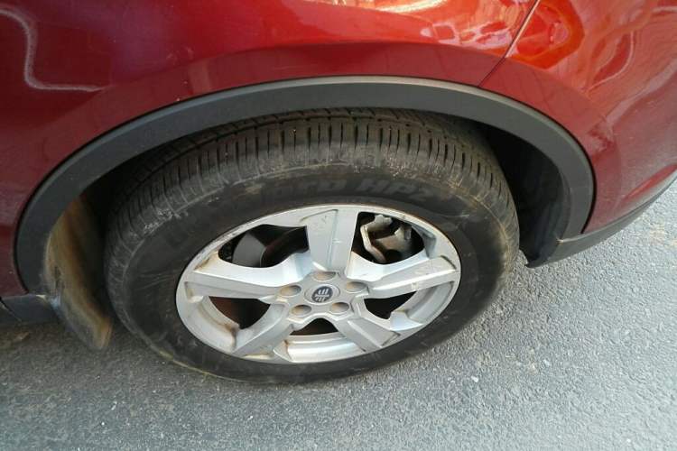 Used Bestune X80 2013 2.0L manual luxury version