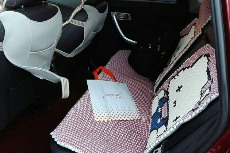 Used Bestune X80 2013 2.0L manual luxury version