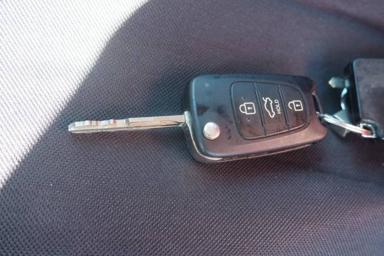 Used Kia K2 2012 Sedan 1.4L MT GL Commemorative Edition
