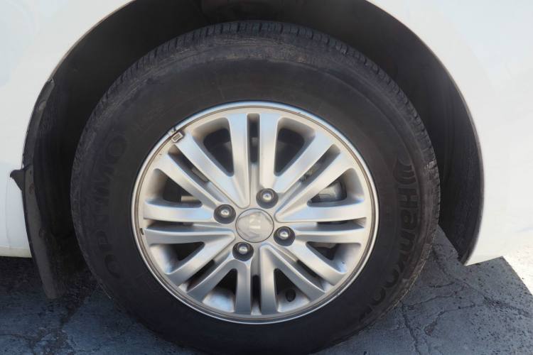 Used Kia K2 2012 Sedan 1.4L MT GL Commemorative Edition
