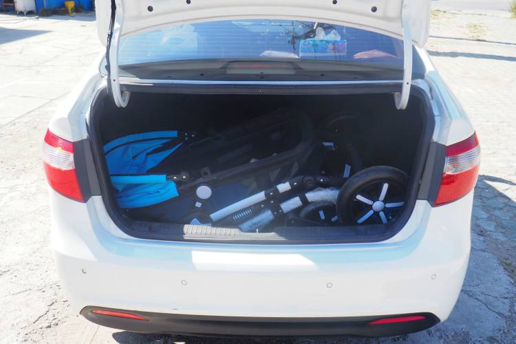 Used Kia K2 2012 Sedan 1.4L MT GL Commemorative Edition
