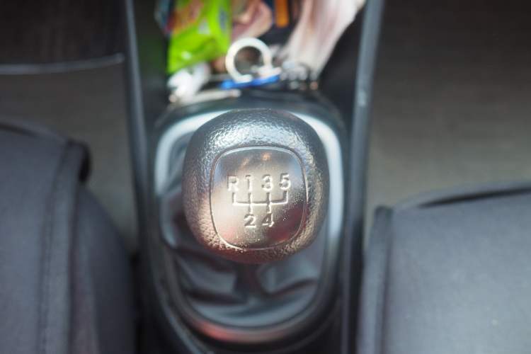 Used Kia K2 2012 Sedan 1.4L MT GL Commemorative Edition
