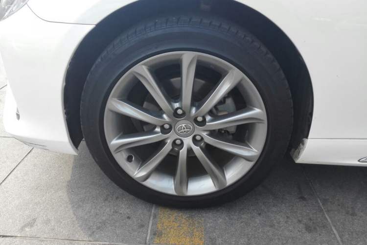 Used Toyota Reiz 2013 2.5V Shangrui Edition Right Front Wheel Hub