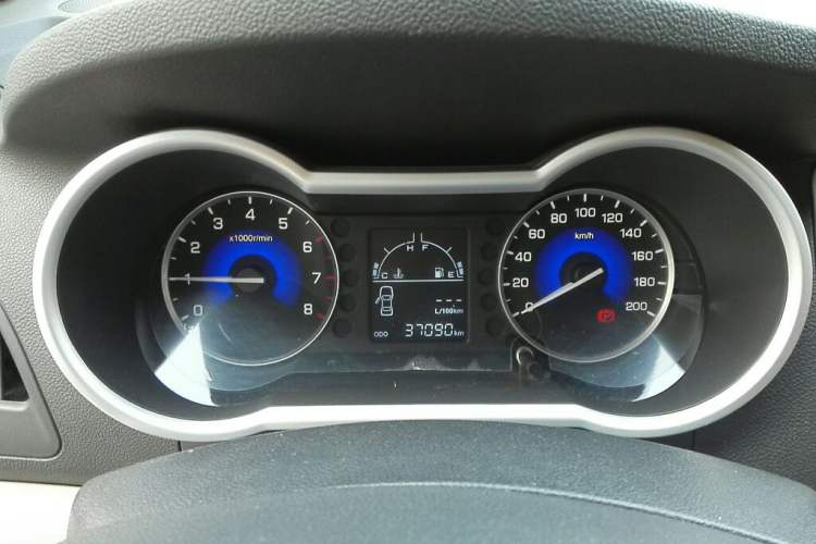 Used Dongfeng Aeolus A30 2014 1.5L Manual Smart-Drive Luxury Edition