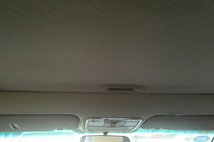 Used Kia K2 2015 Hatchback 1.4L AT GLS Cool Edition
