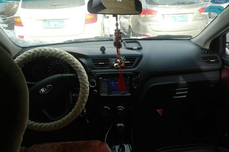 Used Kia K2 2015 Hatchback 1.4L AT GLS Cool Edition
