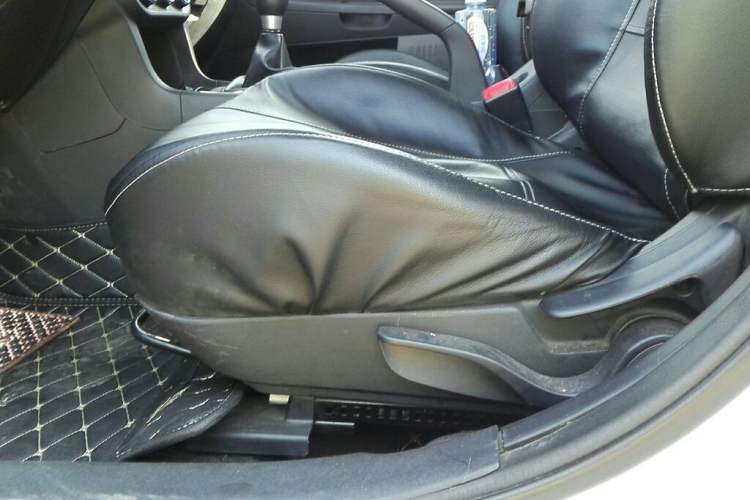 Used Mitsubishi Lancer EX 2013 Xinyuan Edition 2.0L Manual Comfort Model
