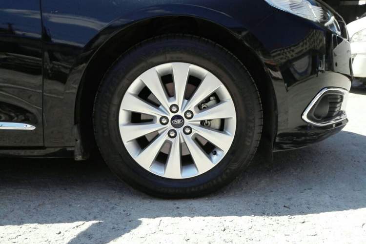 Used Ford Taurus 2016 EcoBoost 180 Luxury Model
