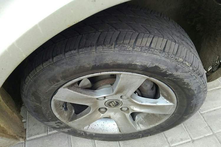 Used Lifan Auto 520 2011 520 Navigation Edition 1.3L Comfort Version