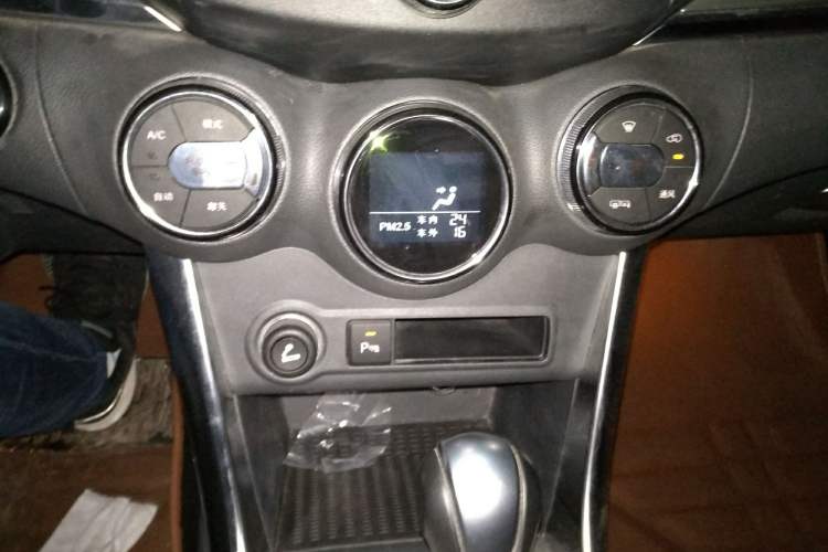 Used BYD Song 2016 Gaishi Edition 1.5TID Automatic Luxury Model