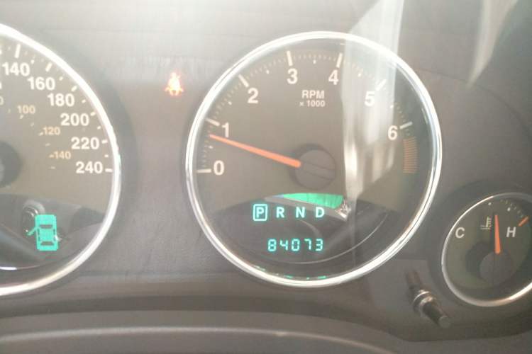 Used Jeep Compass 2011 2.4L 4WD 70th Anniversary Limited Edition Odometer Close Up