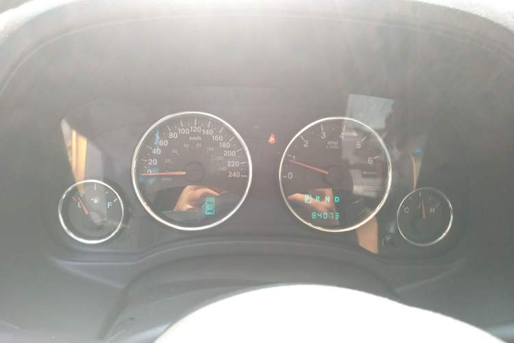 Used Jeep Compass 2011 2.4L 4WD 70th Anniversary Limited Edition Instrument Cluster