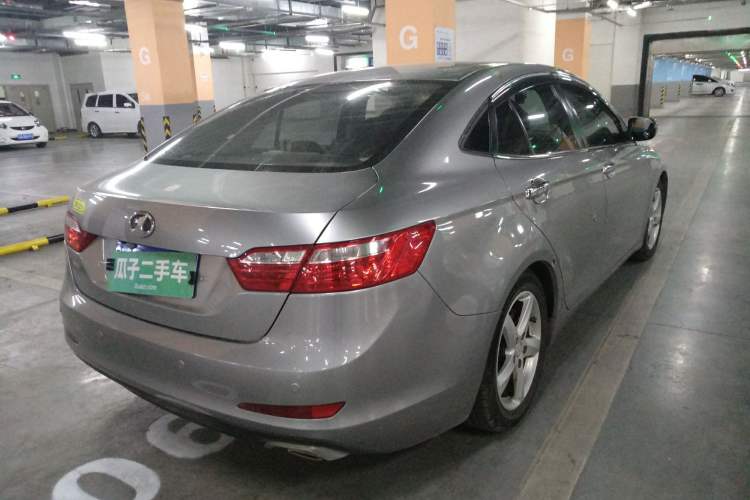 Used Bestune B70 2014 2.0L manual luxury version