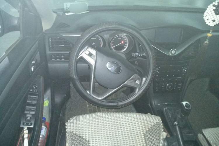 Used Bestune B70 2014 2.0L manual luxury version