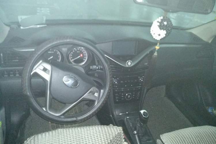 Used Bestune B70 2014 2.0L manual luxury version