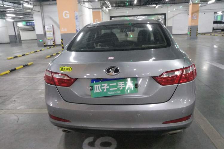 Used Bestune B70 2014 2.0L manual luxury version