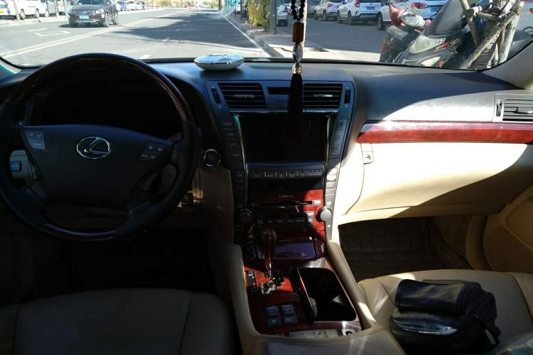 Used Lexus LS 2006 460L Prestige Edition
