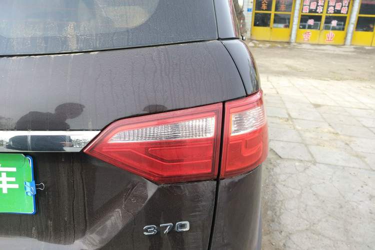 Used Dongfeng Xiaokang 370 2016 1.5L Manual Elite Home Edition 7-Seater
