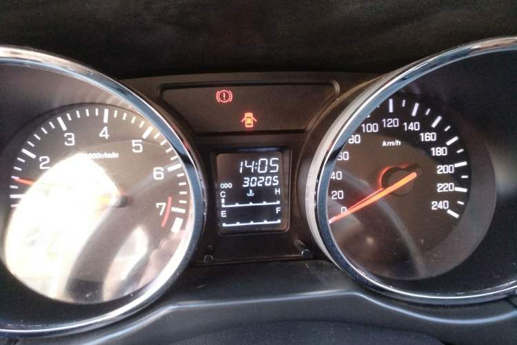 Used FAW Senya S80 2015 1.5L Manual 5-Seater Luxury Edition
