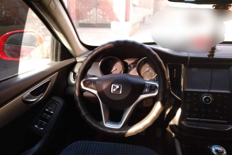 Used Zotye SR7 2016 1.5T Manual Cube Road Edition China V Standard
