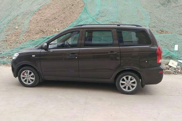 Used Dongfeng Xiaokang 330 2016 1.5L Manual Enjoyment Model DK15