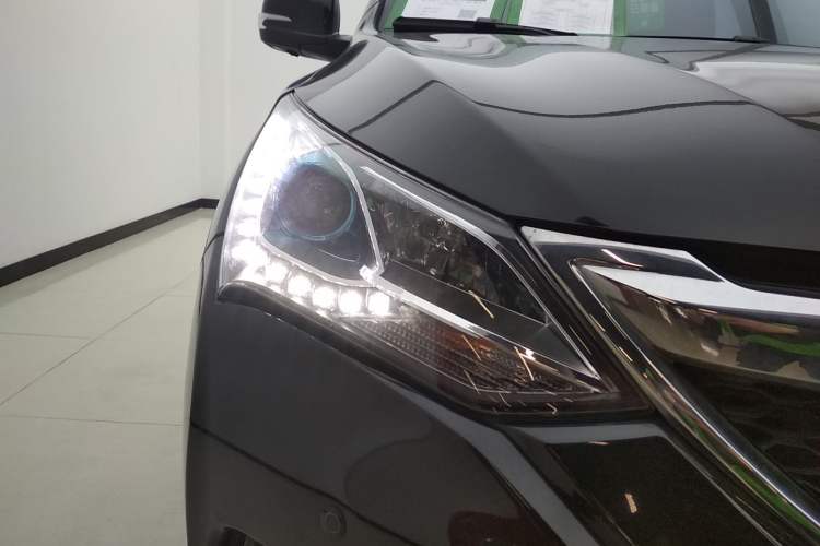 Used BYD Song 2017 Gaishi Upgrade Edition 1.5TID Automatic Luxury Model
