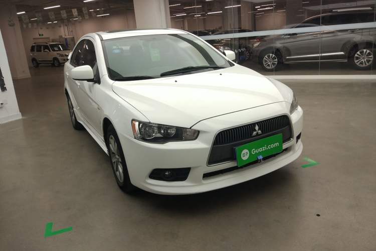 Used Mitsubishi Lancer EX 2013 Fashion Edition 1.8L CVT Comfort Version
