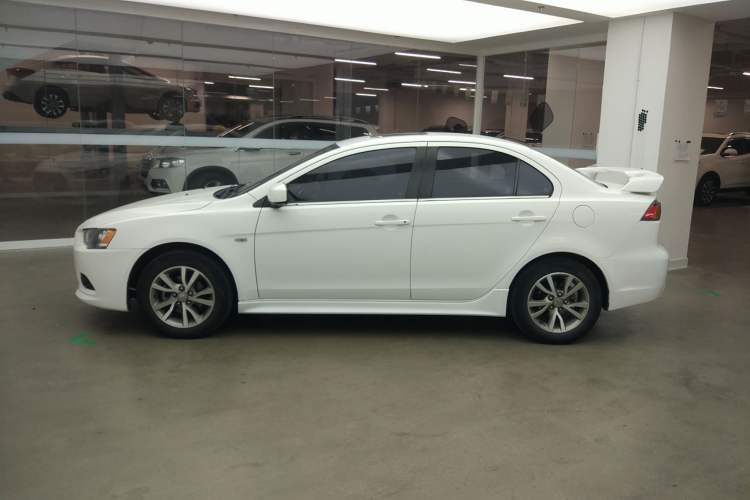 Used Mitsubishi Lancer EX 2013 Fashion Edition 1.8L CVT Comfort Version
