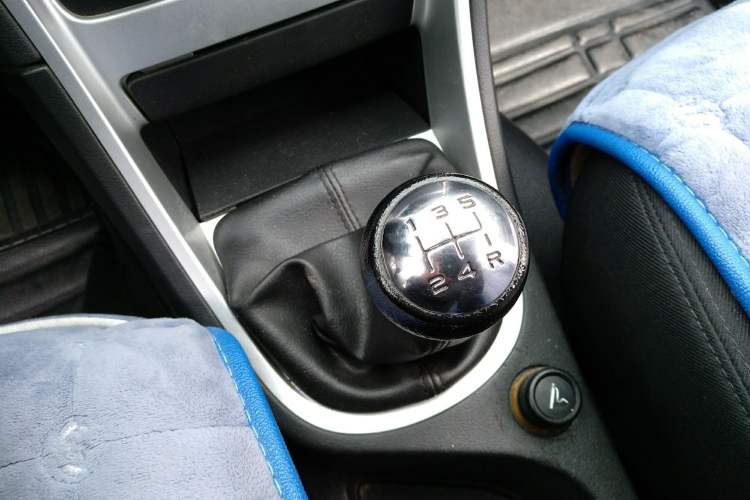 Used Peugeot 307 2013 Hatchback 1.6L Manual Comfort Edition
