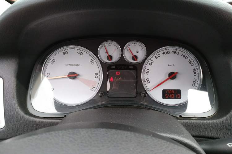 Used Peugeot 307 2013 Hatchback 1.6L Manual Comfort Edition
