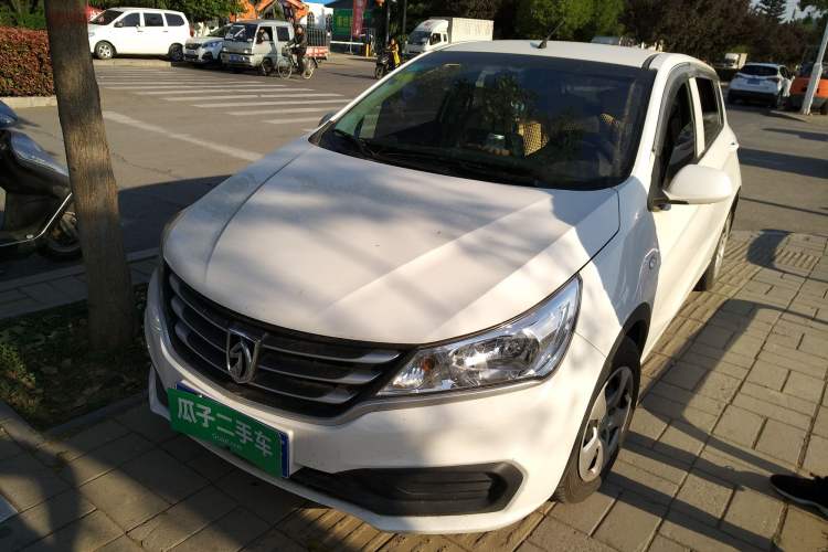 Used Baojun 310 2016 1.2L manual Comfort trim level