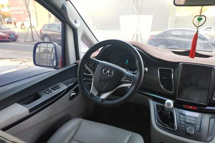 Used JAC Refine M5 2016 2.0T Gasoline Manual Business Edition
