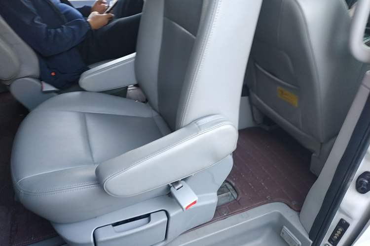 Used JAC Refine M5 2016 2.0T Gasoline Manual Business Edition
