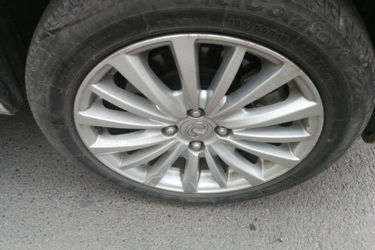 Used Great Wall C30 New Energy 2017 EV Luxury Model Right Front Wheel Hub