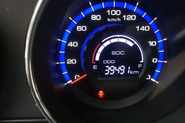 Used Great Wall C30 New Energy 2017 EV Luxury Model Odometer Close Up