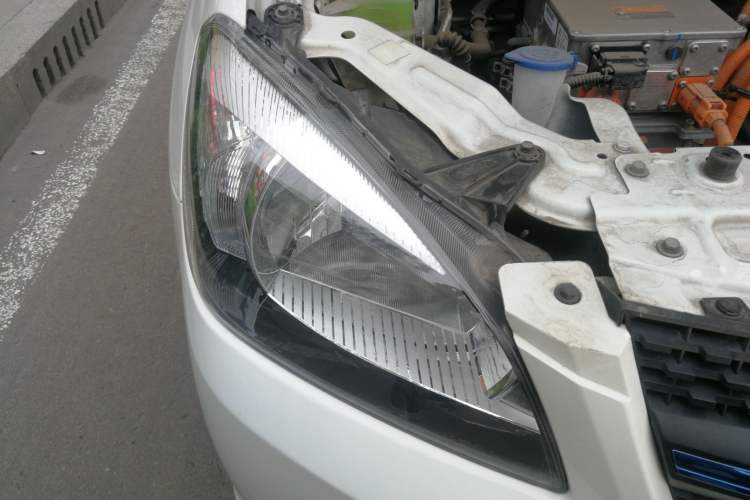 Used Great Wall C30 New Energy 2017 EV Luxury Model Right Front Headlight