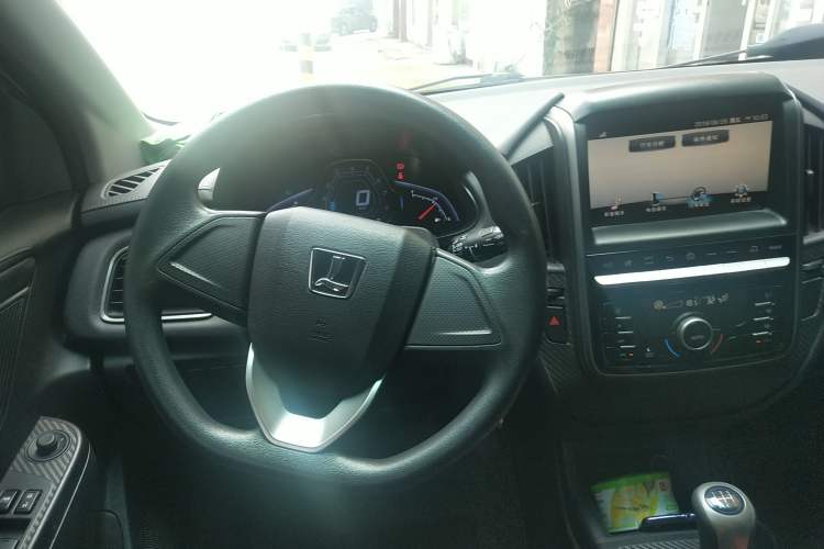 Used Luxgen U5 SUV 2017 1.6L Manual Knight Edition