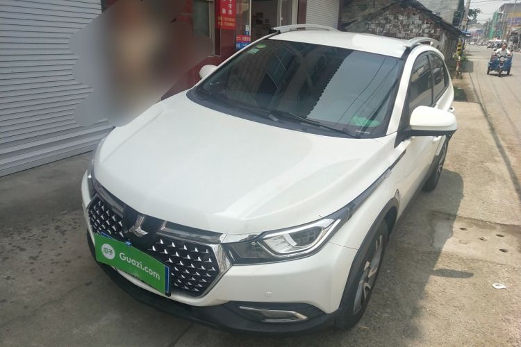 Used Luxgen U5 SUV 2017 1.6L Manual Knight Edition