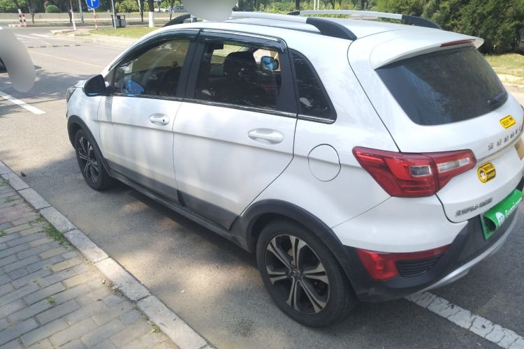 Used BAIC New Energy EX 2016 EX200 Cool Edition Rear Left 45 Deg