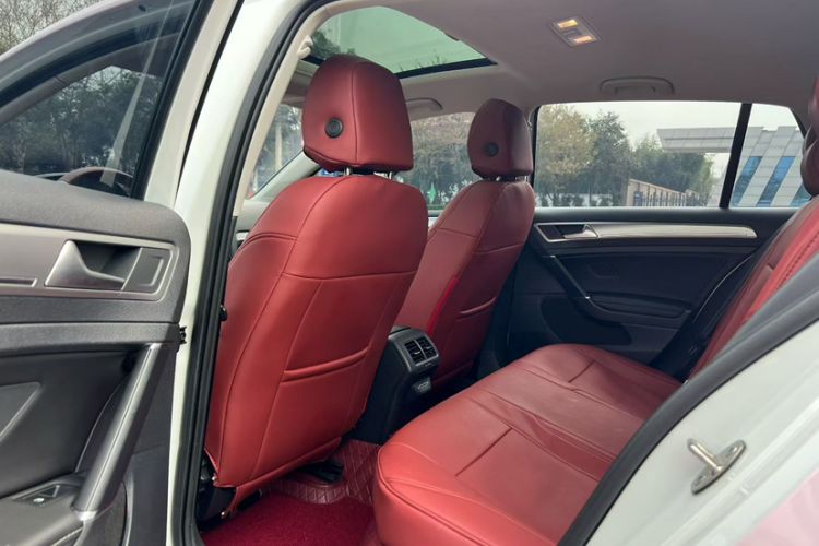 Used Volkswagen Golf 2020 280TSI DSG Comfort Version
