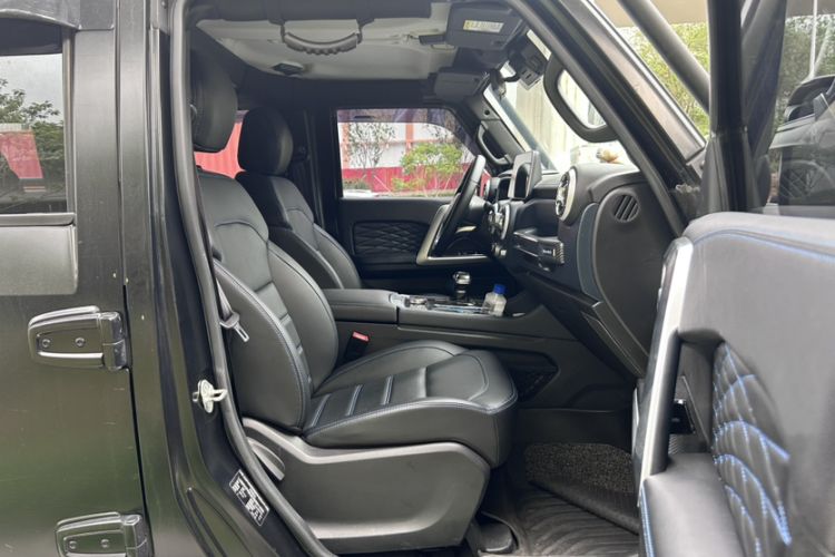 Used BAIC Off-Road BJ40 2023 2.0D Automatic Four-Wheel Drive Blade Hero Edition Adventurer Type (with Front and Rear Electronic Locks) Right Front Seat