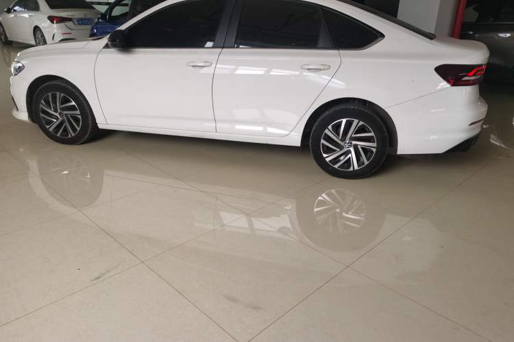 Used Volkswagen Lavida 2022 1.5L Automatic Comfort Edition
