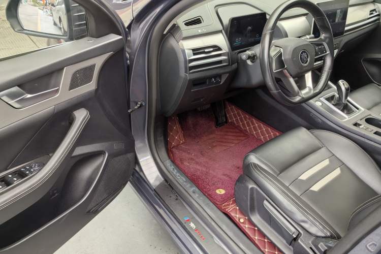 Used BYD Qin Pro 2019 Super Edition 1.5TI Automatic Smart Connect FENGSHANG Model China VI Standard