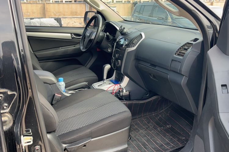 Used Isuzu mu-X 2015 2.5T Four-Wheel Drive Automatic Comfort Model 7 Seats