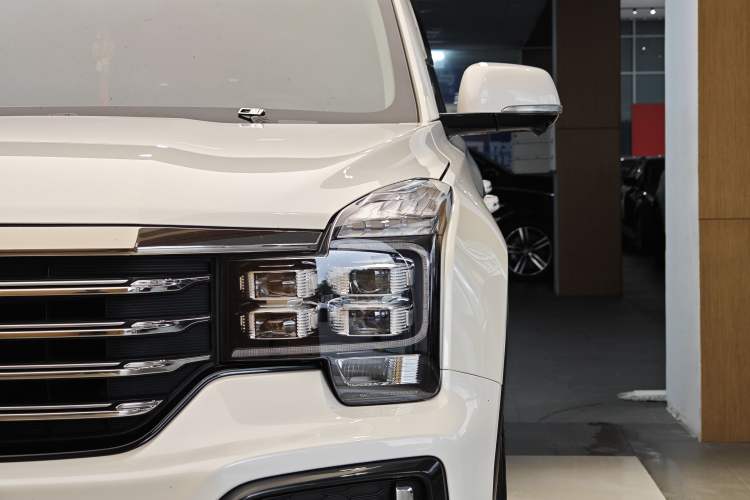 Used GAC Trumpchi GS8 2020 390T Two-Wheel Drive Luxury Smart Connectivity Version (7 Seats) Exterior 3