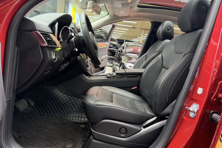 Used Mercedes-Benz GLE Coupe 2018 GLE 320 4MATIC Coupe SUV Left Front Seat