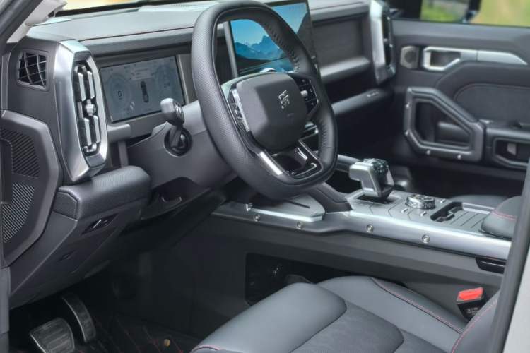 Used JETOUR Shanhai Traveler C-DM 2025 120km Discovery Extended Version 7 Seats