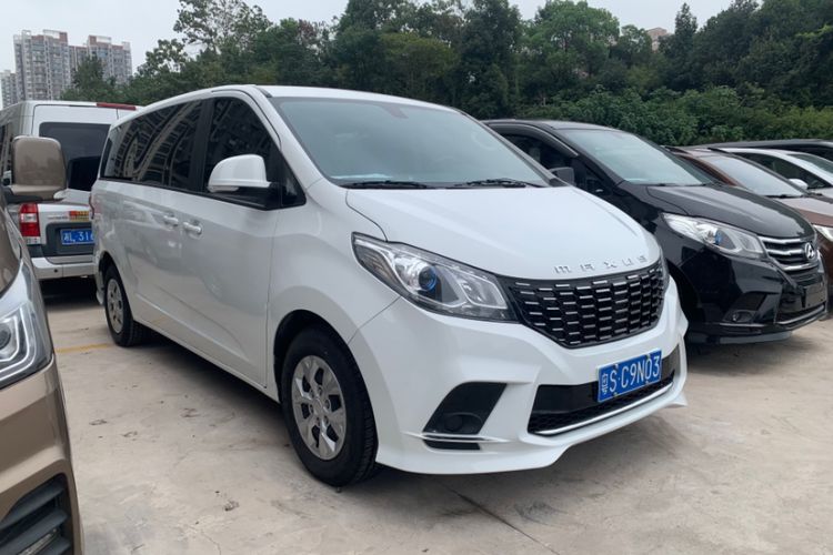 Used SAIC MAXUS G10 2023 2.0T Manual Multi-Function Version Diesel 7/8/9 Seats